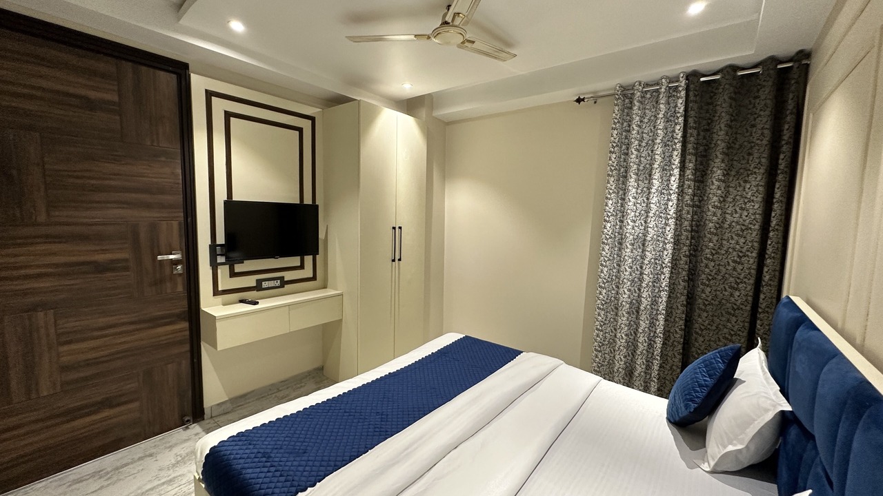 Photo of Bedroom in Tapovan