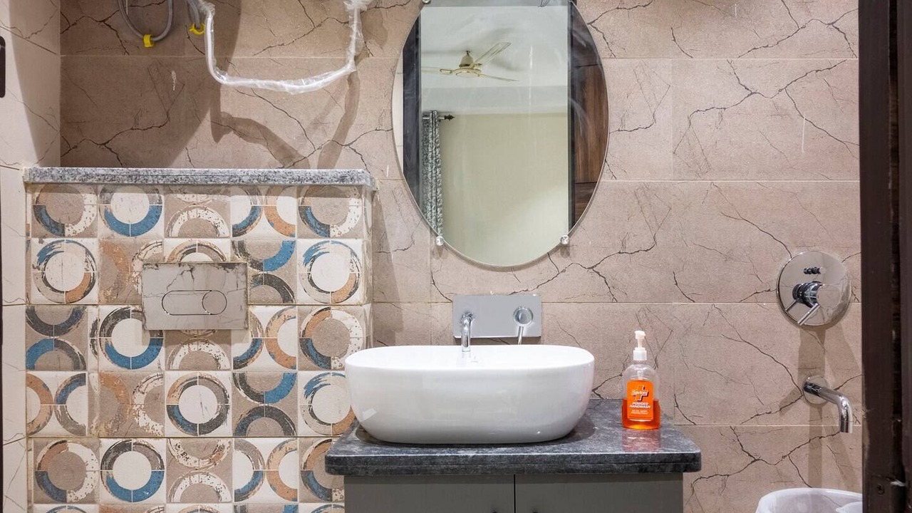 Photo of Bathroom in Tapovan