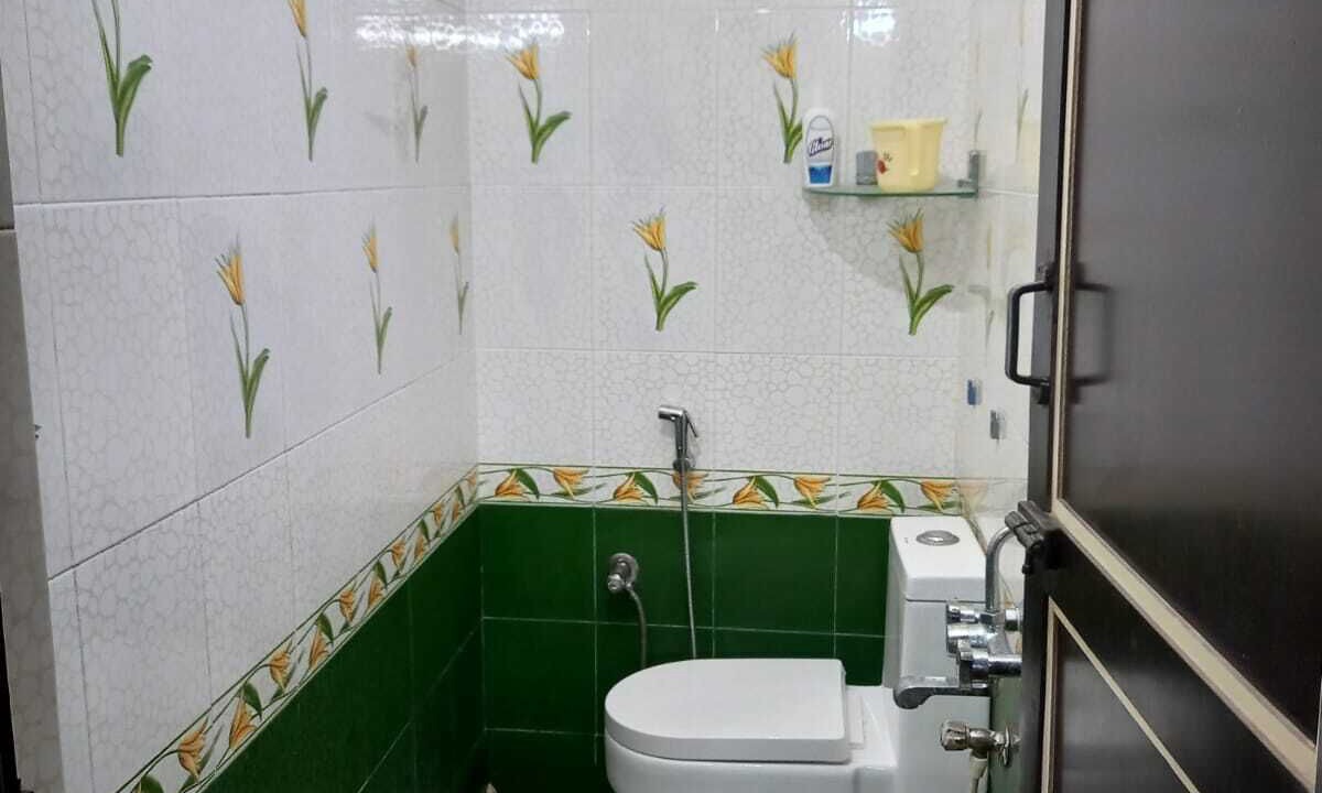 Photo of Bathroom in Valasaravakkam