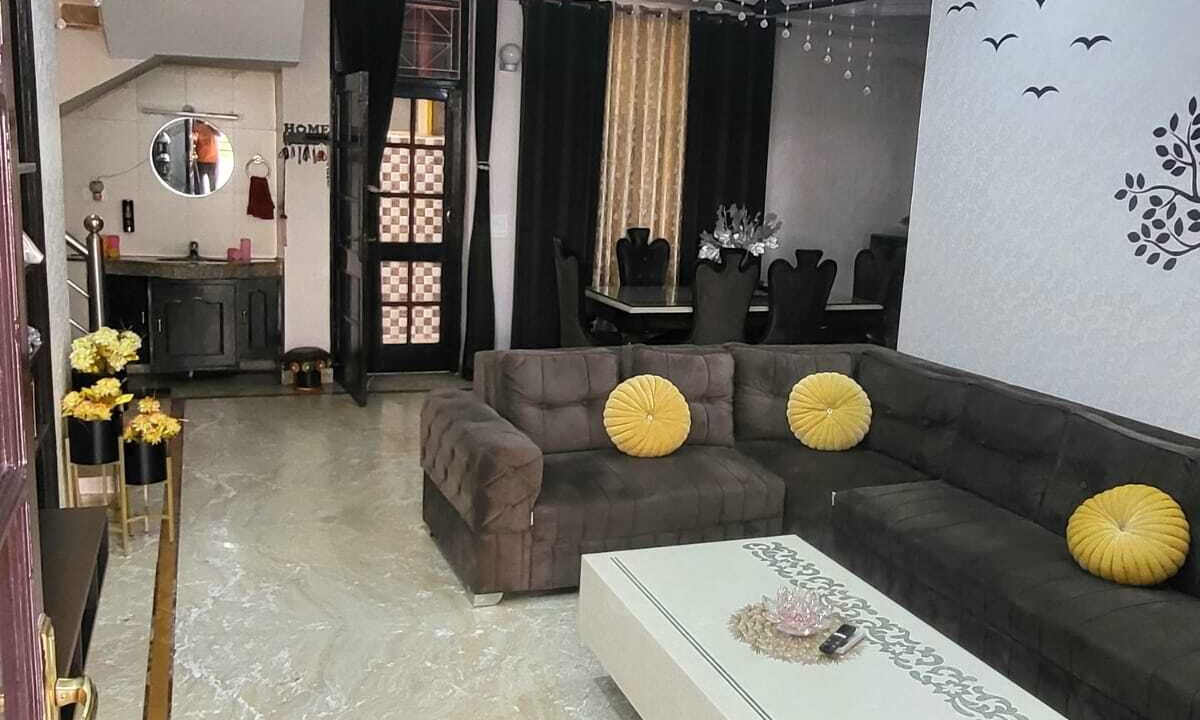 Photo of Livingroom in Rishikesh