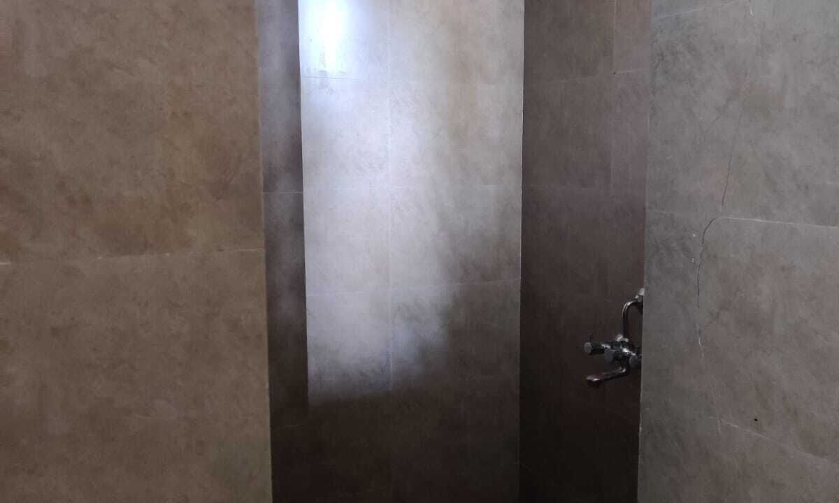Photo of Bathroom in Madduru