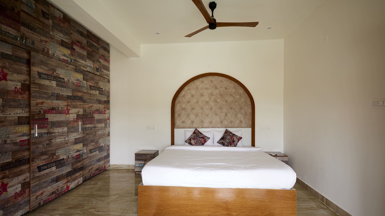 Photo of Bedroom in Denkanikota