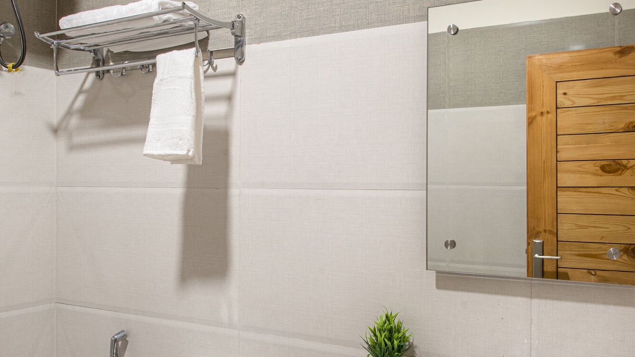 Photo of Bathroom in Theog