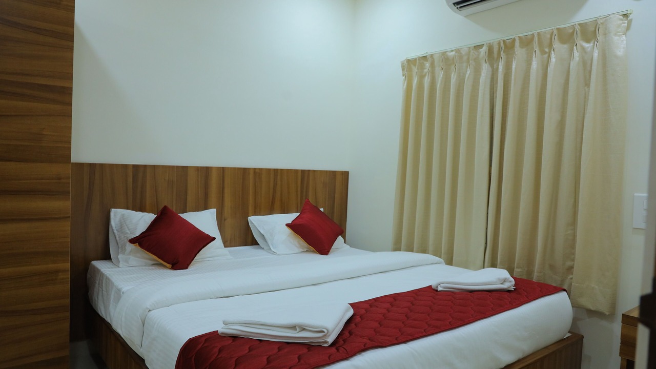 Photo of Bedroom in Tiruchanur