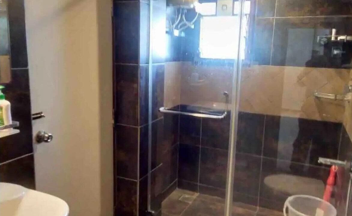Photo of Bathroom in Besant Nagar