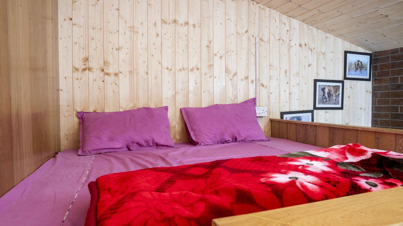 Photo of Bedroom in Mukteshwar