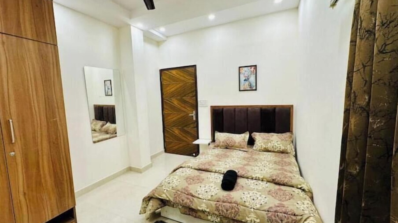 Photo of Bedroom in Delhi Cantonment