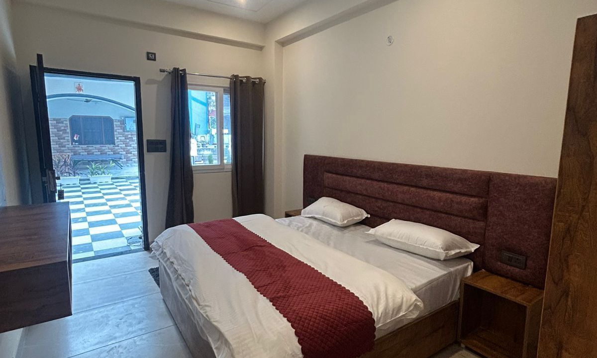 Photo of Bedroom in Tapovan