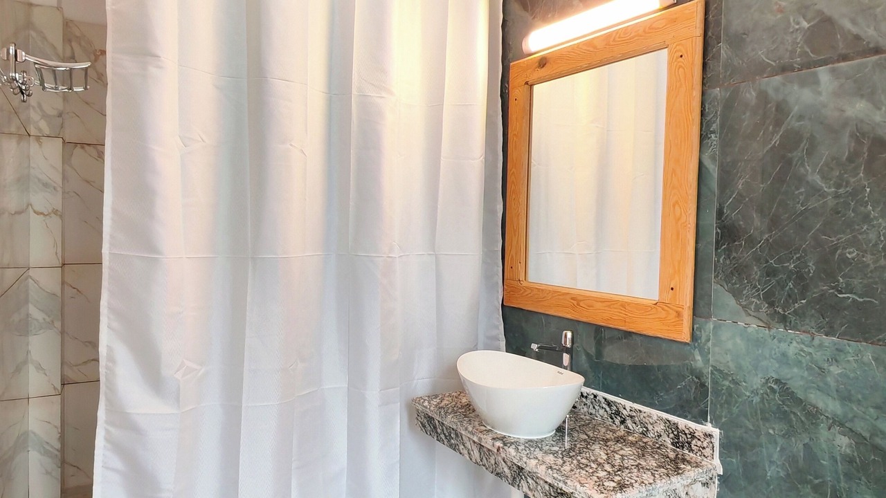 Photo of Bathroom in Tapovan