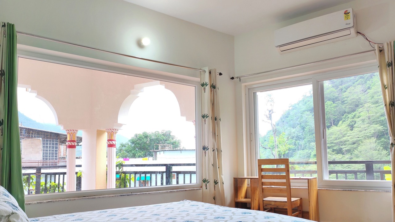 Photo of Bedroom in Tapovan
