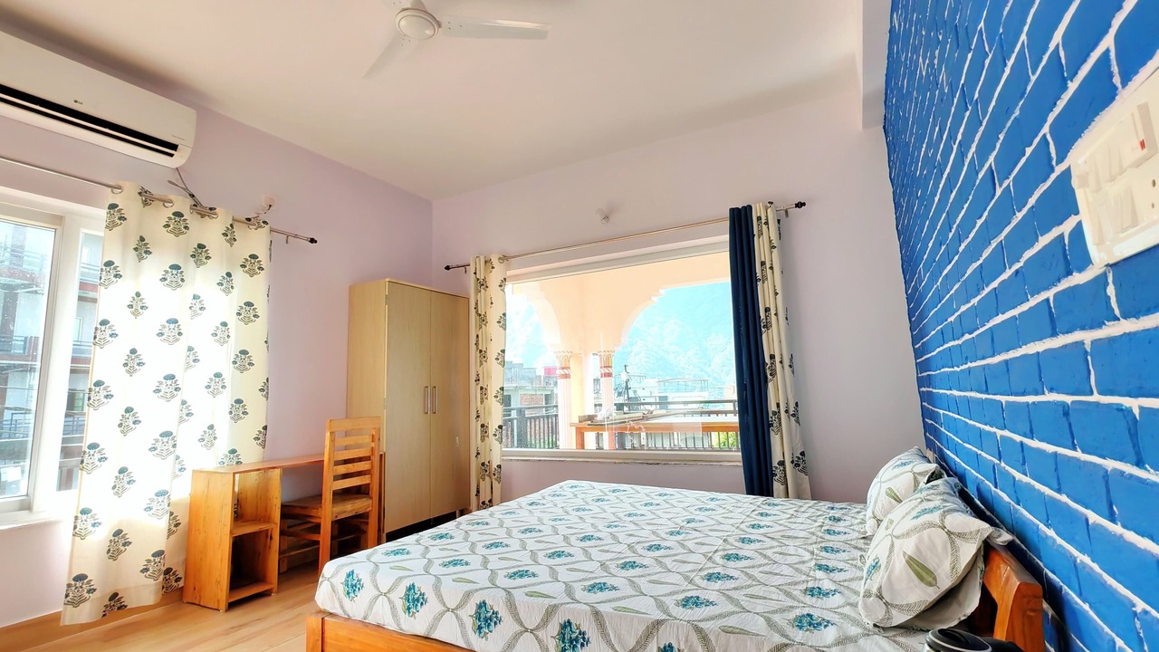 Photo of Bedroom in Tapovan