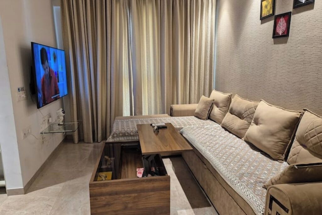 Photo of Livingroom in Hiranandani Gardens