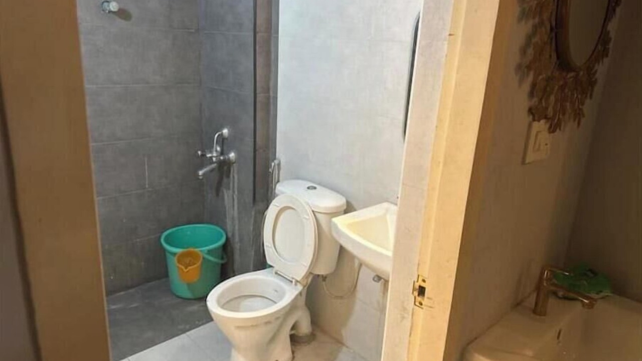 Photo of Bathroom in Muttukadu