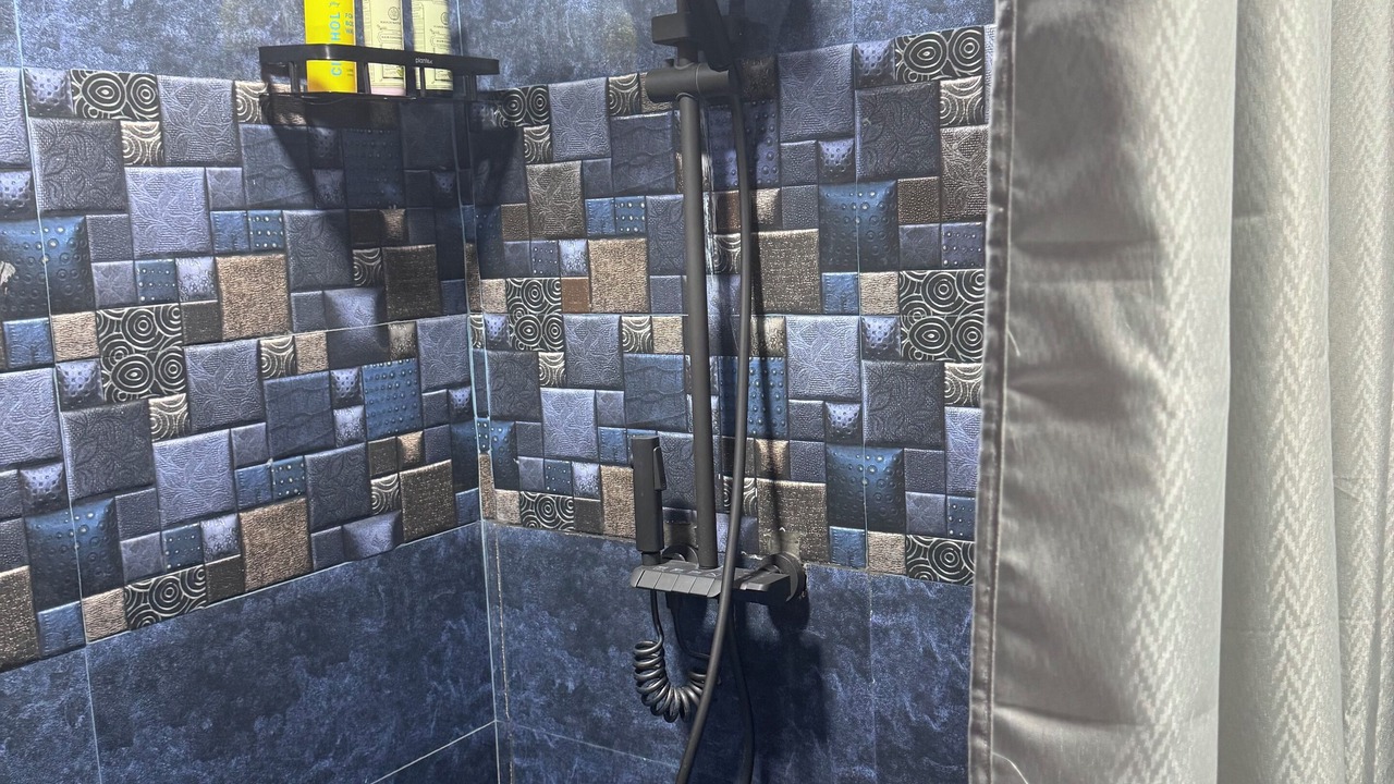 Photo of Bathroom in Teynampet