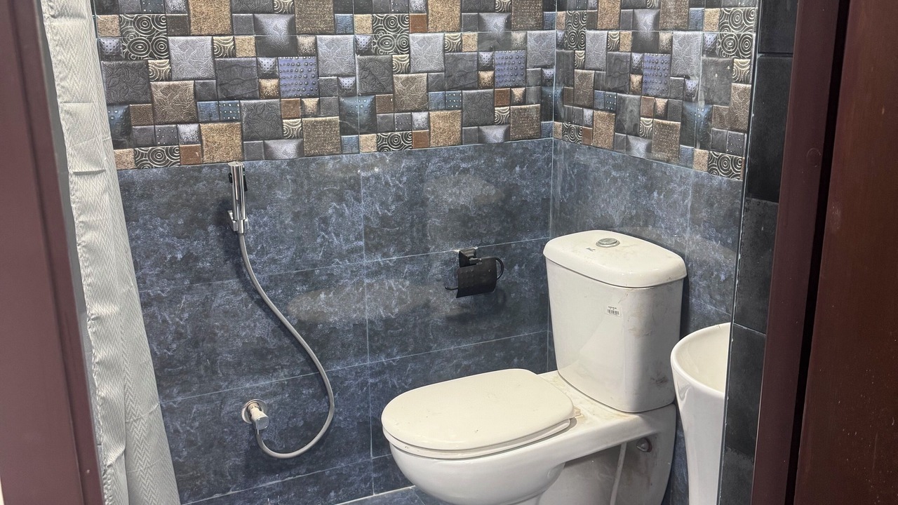 Photo of Bathroom in Teynampet