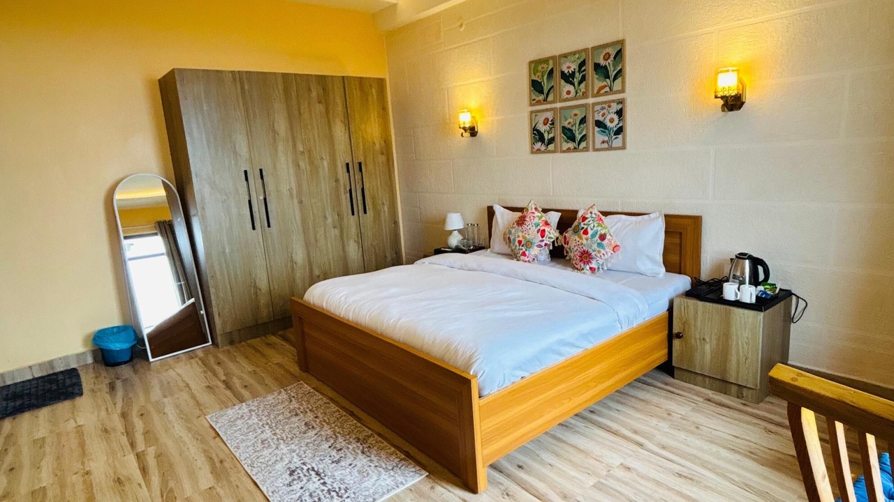 Photo of Bedroom in Almora