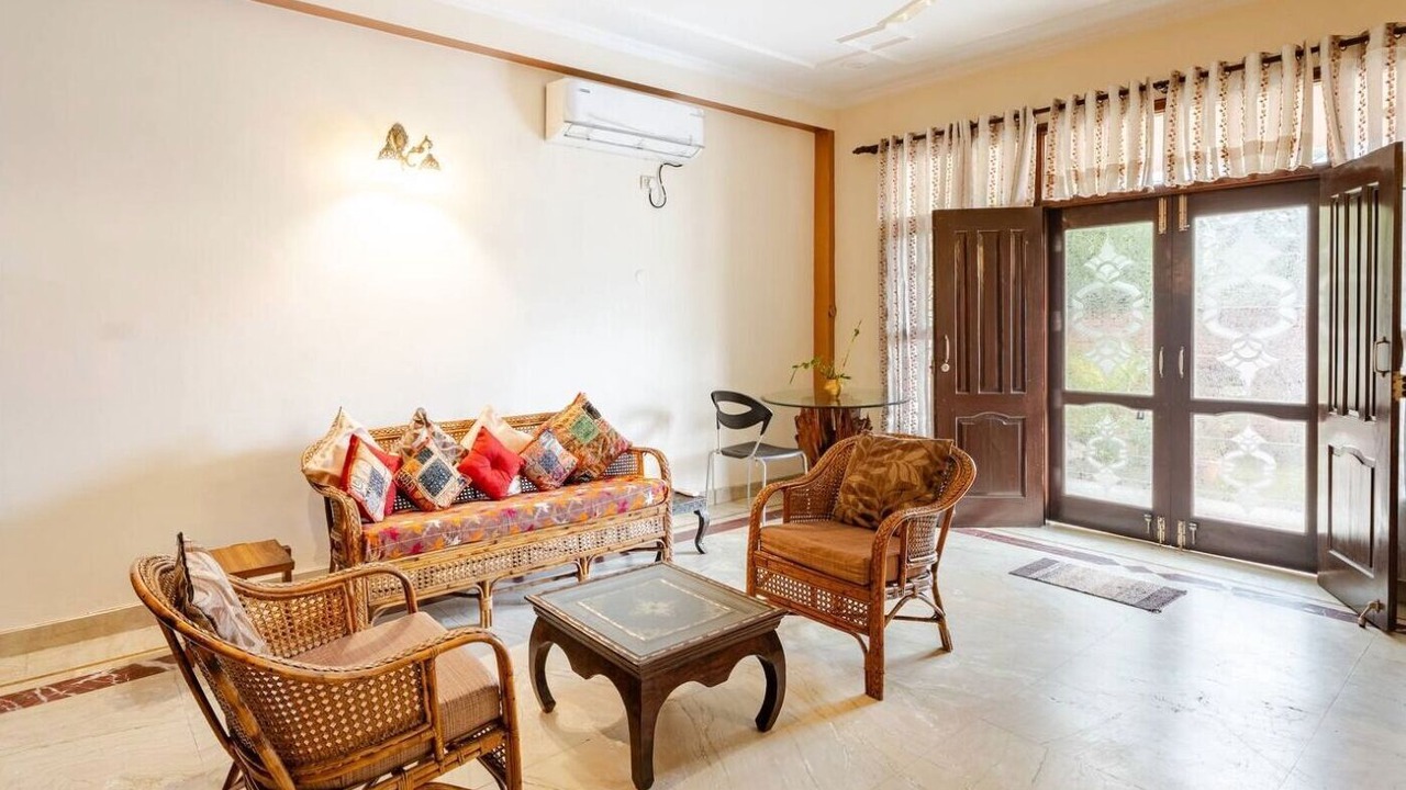 Photo of Livingroom in Sector 15