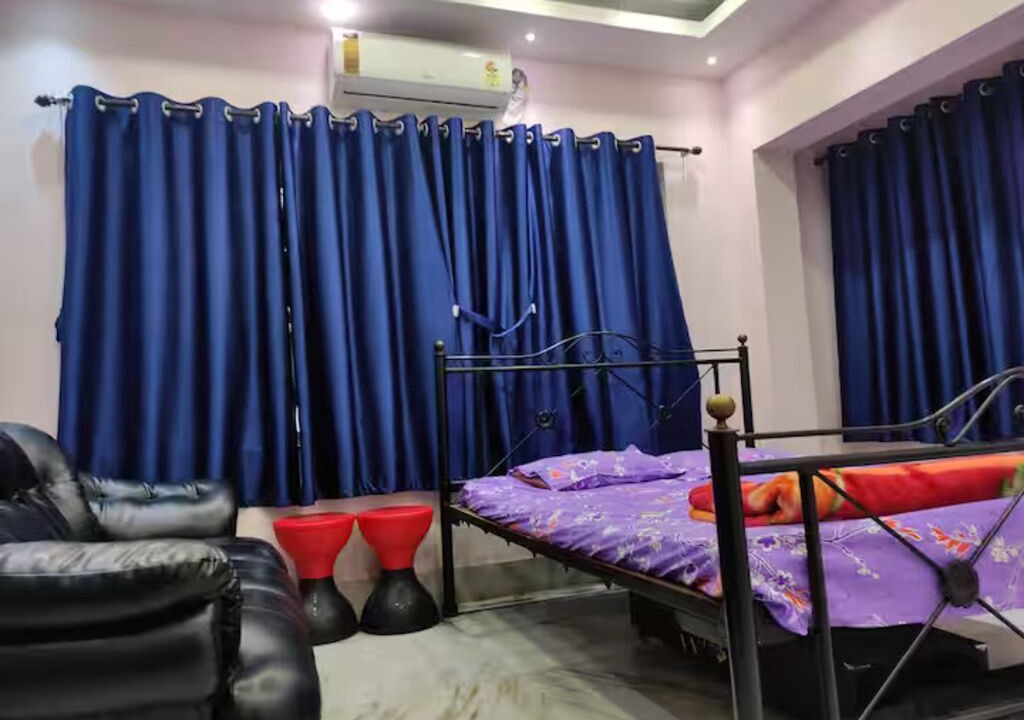 Photo of Bedroom in Mukundapur