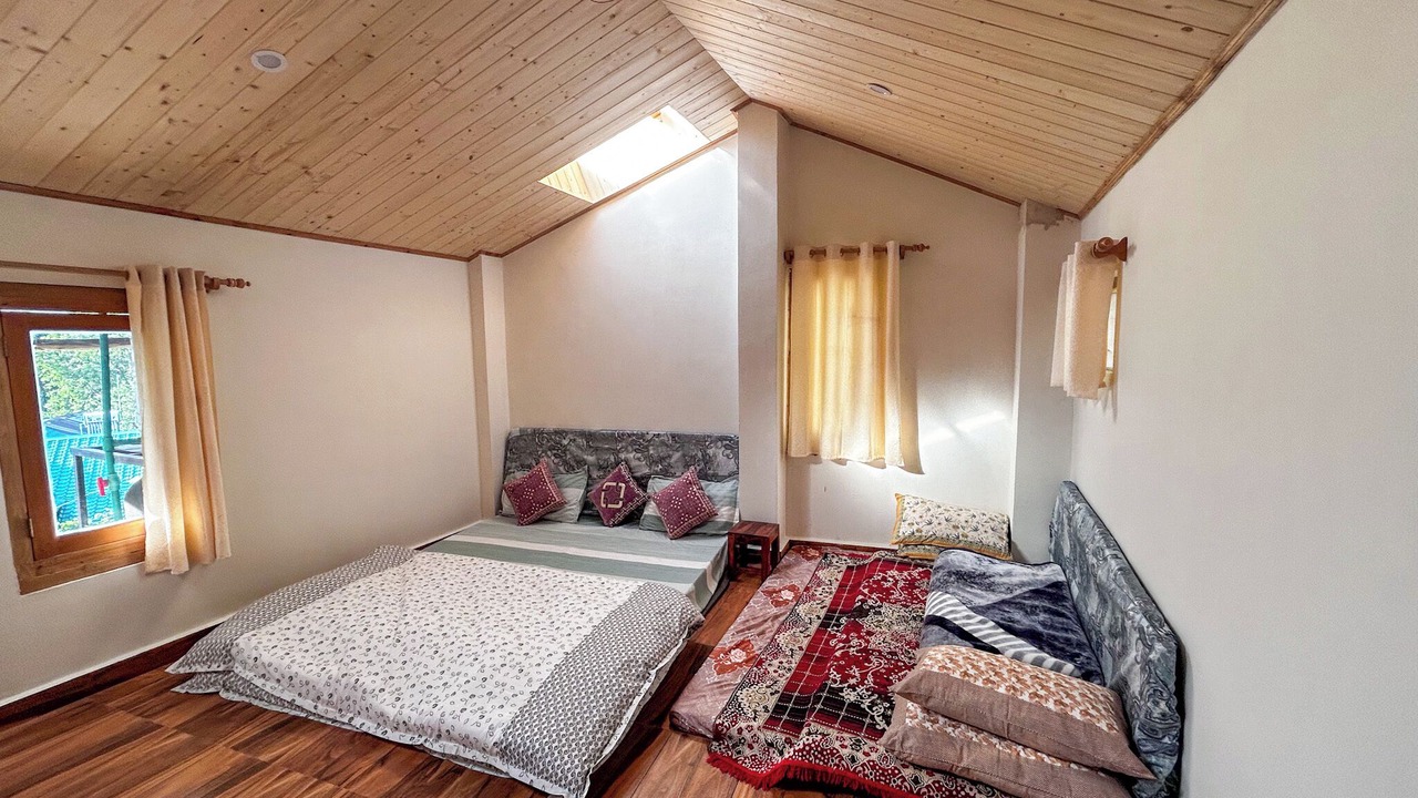 Photo of Bedroom in Manali