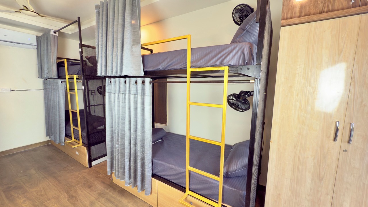 Photo of Bedroom in Thoraipakkam