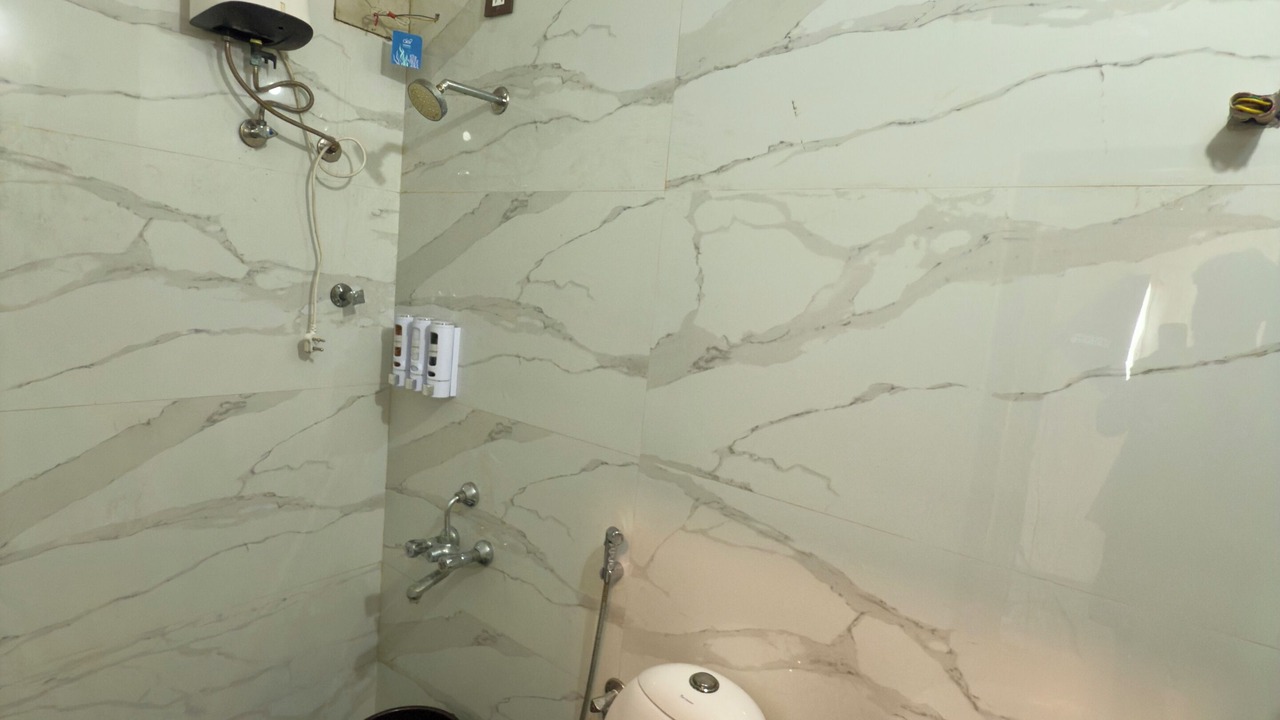 Photo of Bathroom in Thoraipakkam