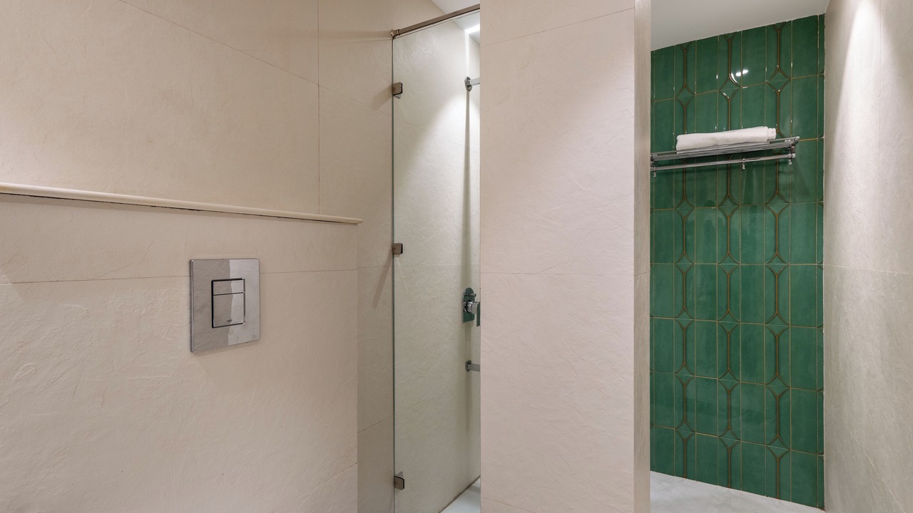 Photo of Bathroom in The Mall Road