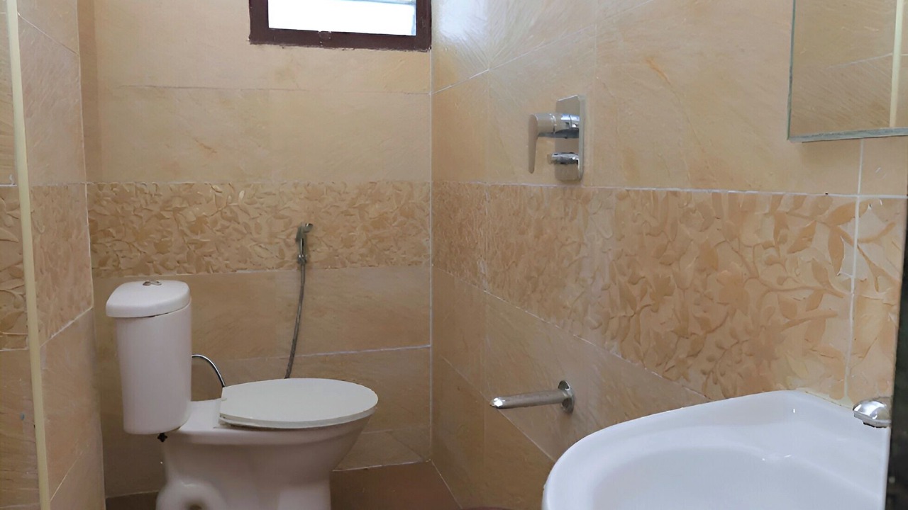 Photo of Bathroom in Perambur Purasavakam