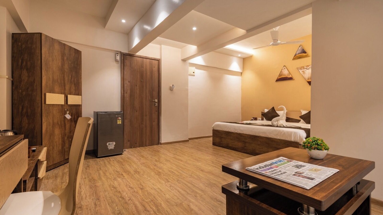 Photo of Bedroom in Borivali East