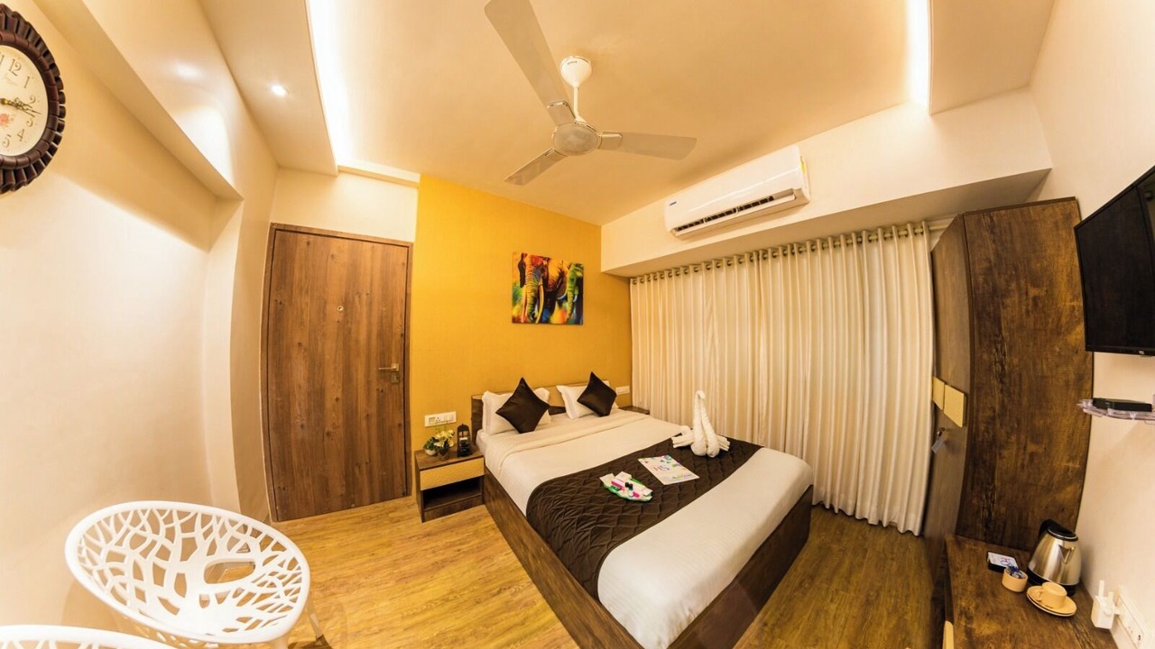 Photo of Bedroom in Borivali East