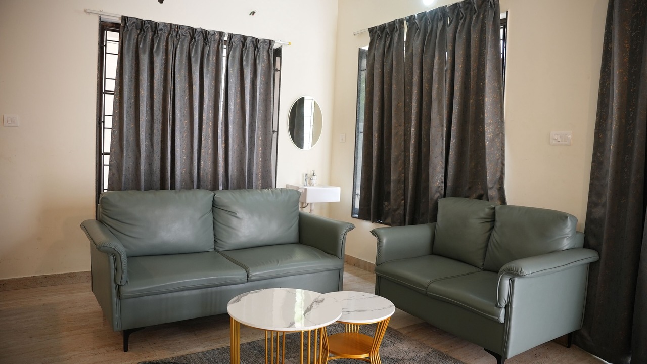 Photo of Livingroom in Vadanemelli