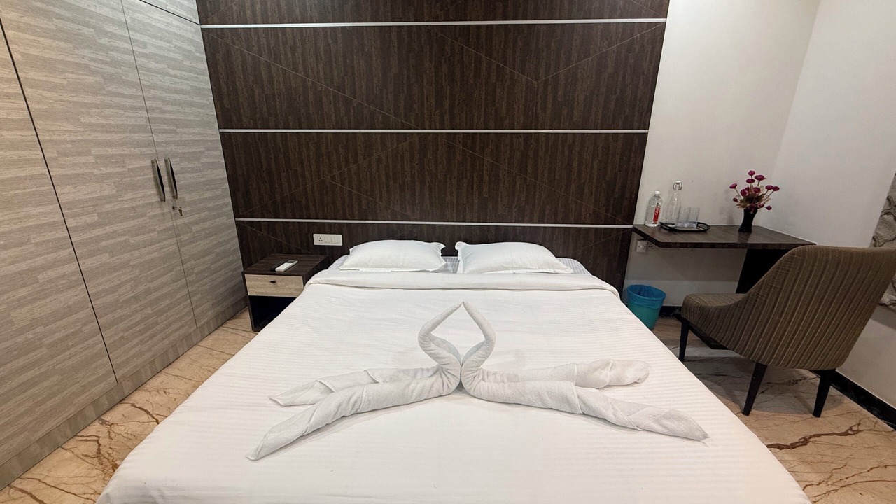 Photo of Bedroom in Parthasarathy Puram