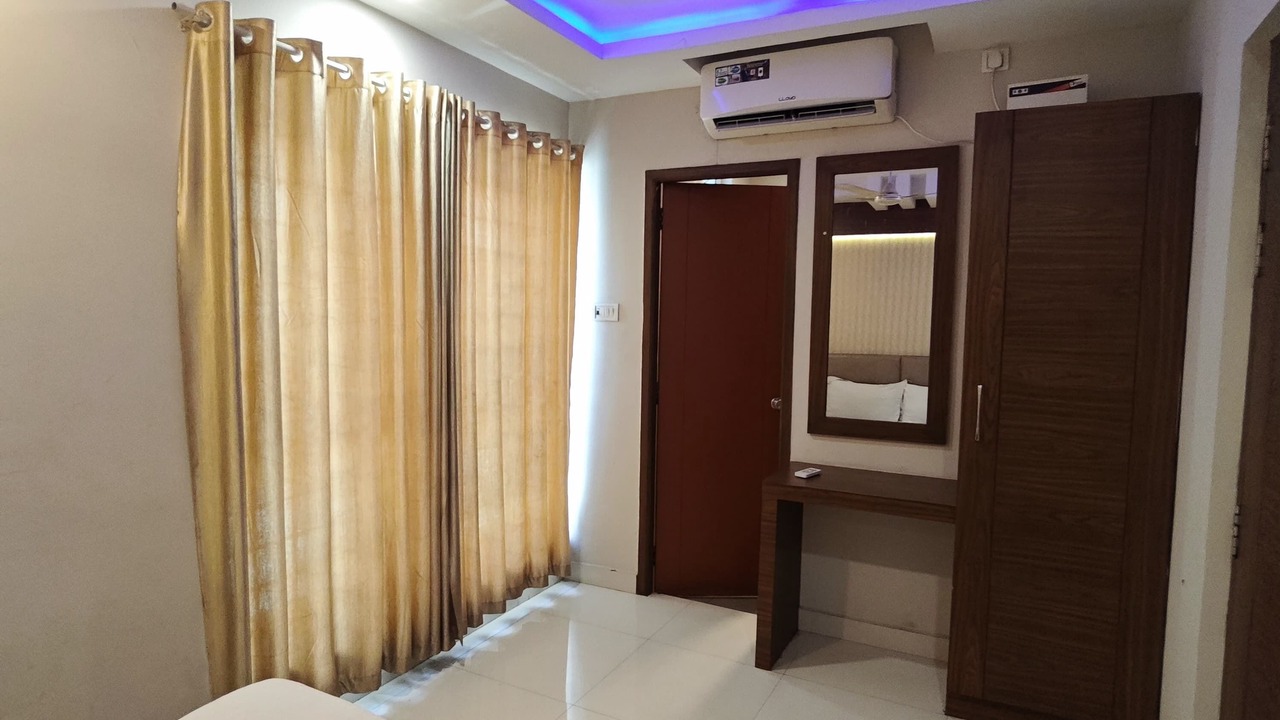 Photo of Bedroom in Koyambedu