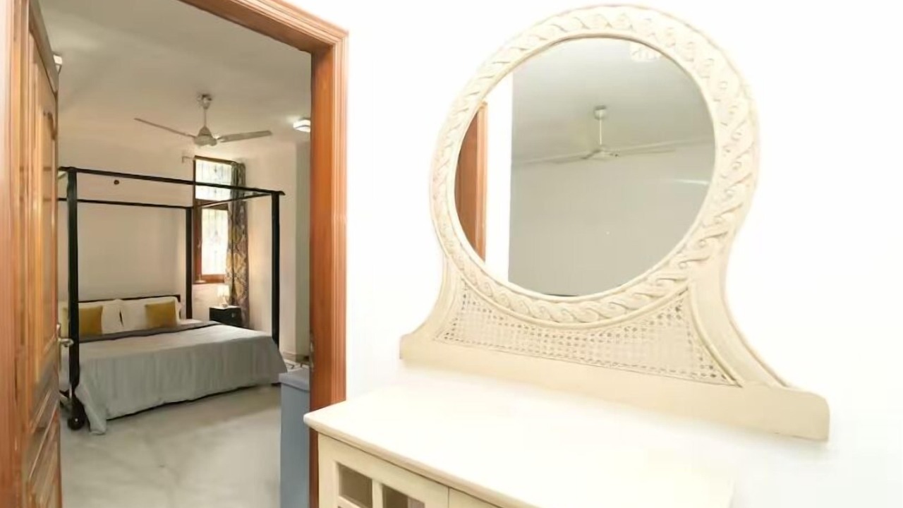 Photo of Bedroom in Defence Colony