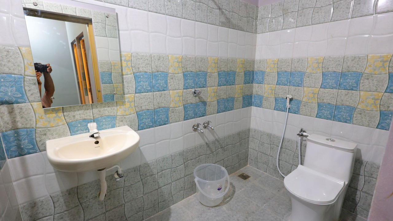 Photo of Bathroom in White Town