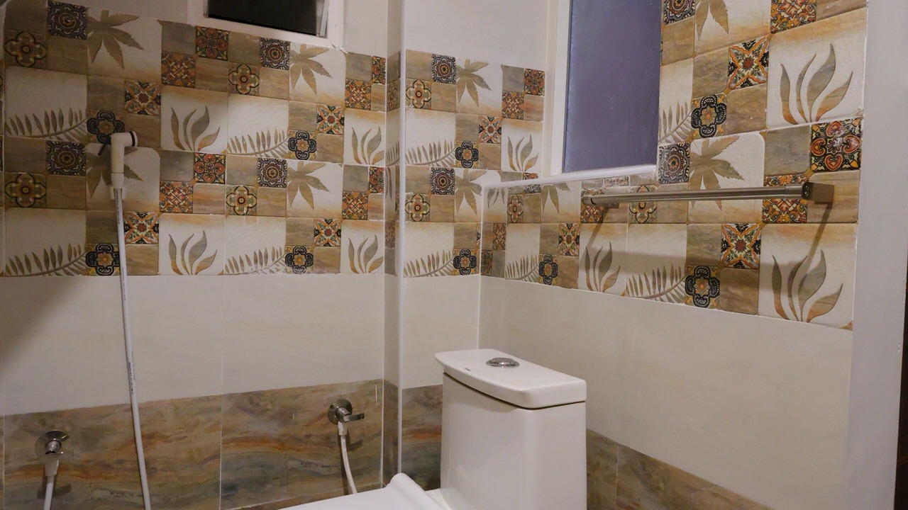 Photo of Bathroom in White Town