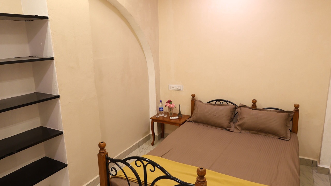Photo of Bedroom in White Town