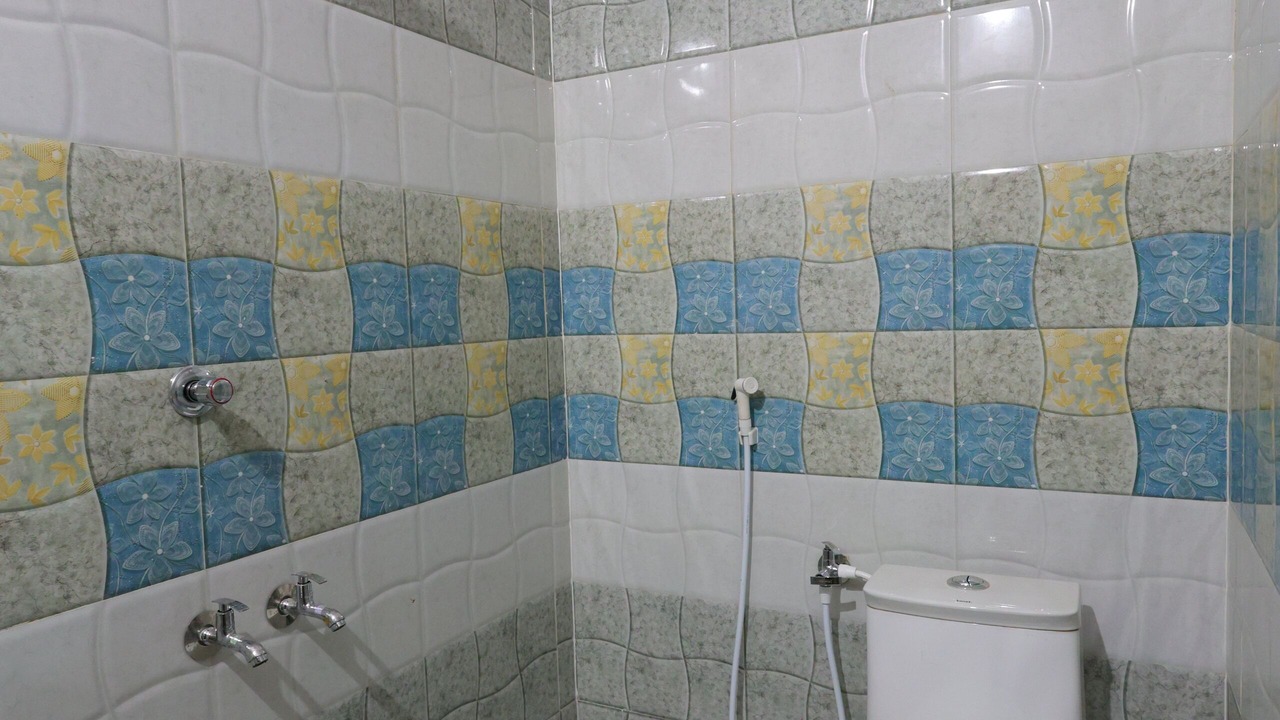 Photo of Bathroom in White Town