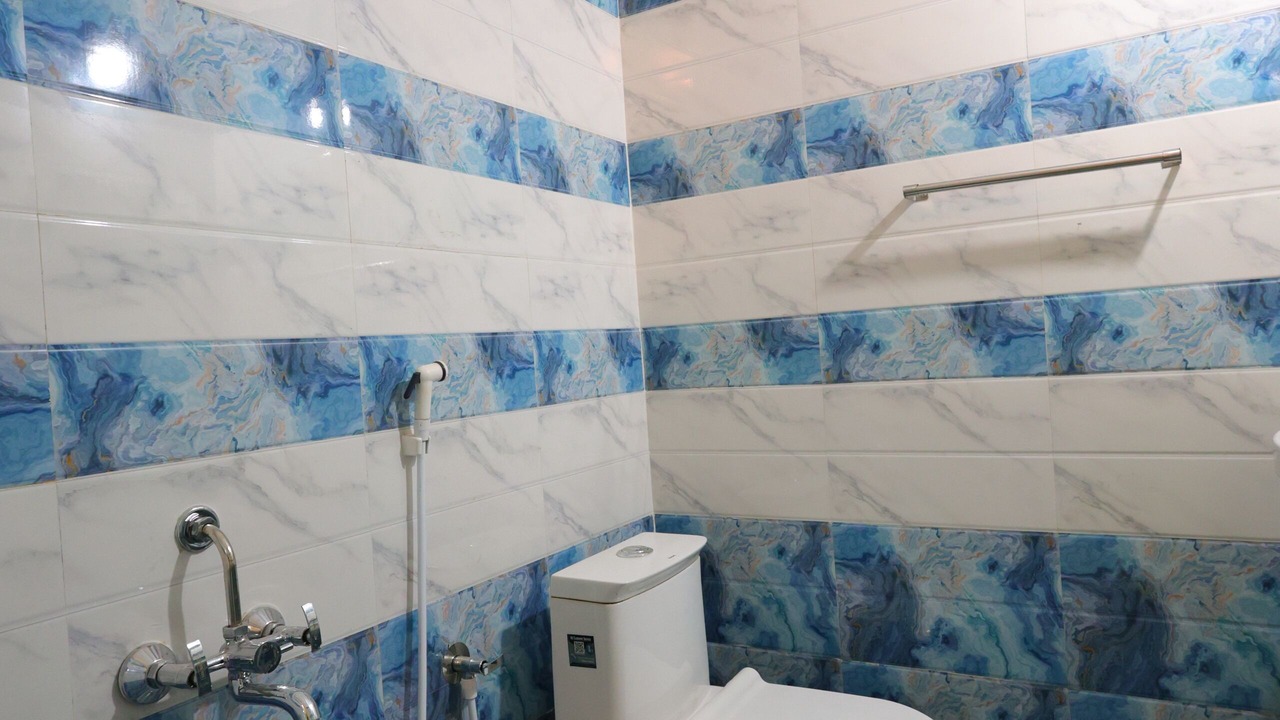 Photo of Bathroom in White Town