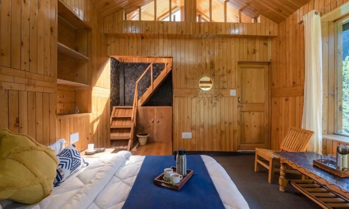 Photo of Bedroom in Jibhi