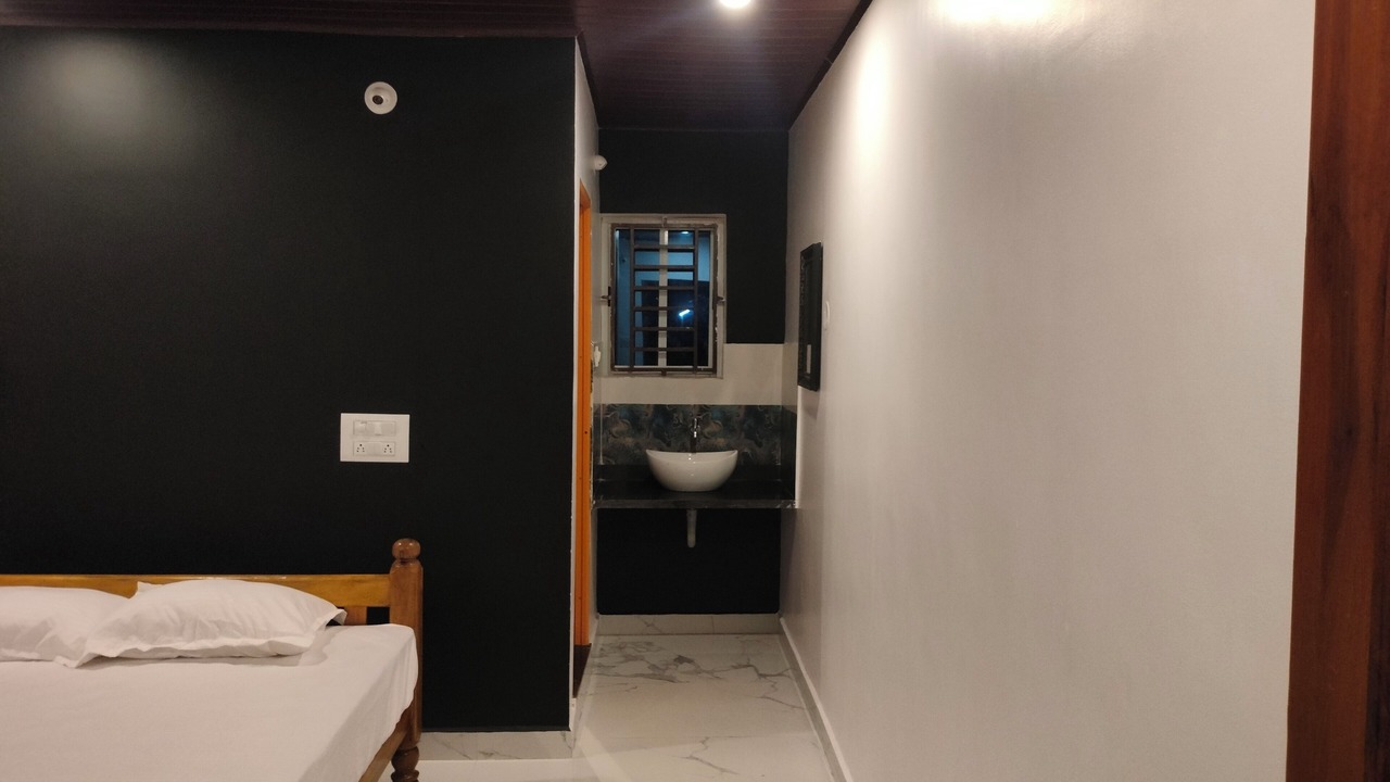 Photo of Bedroom in Hireguthi