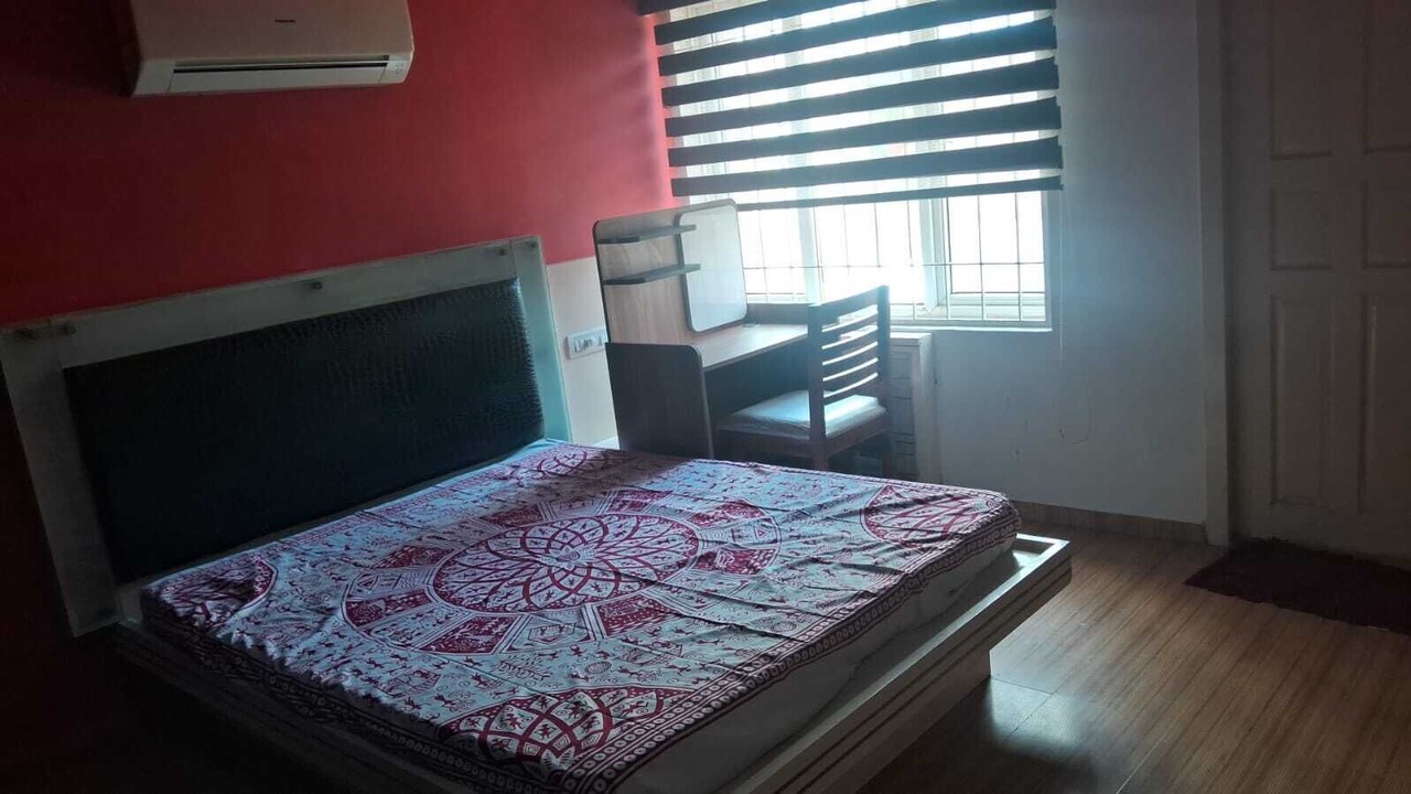 Photo of Bedroom in Thoraipakkam
