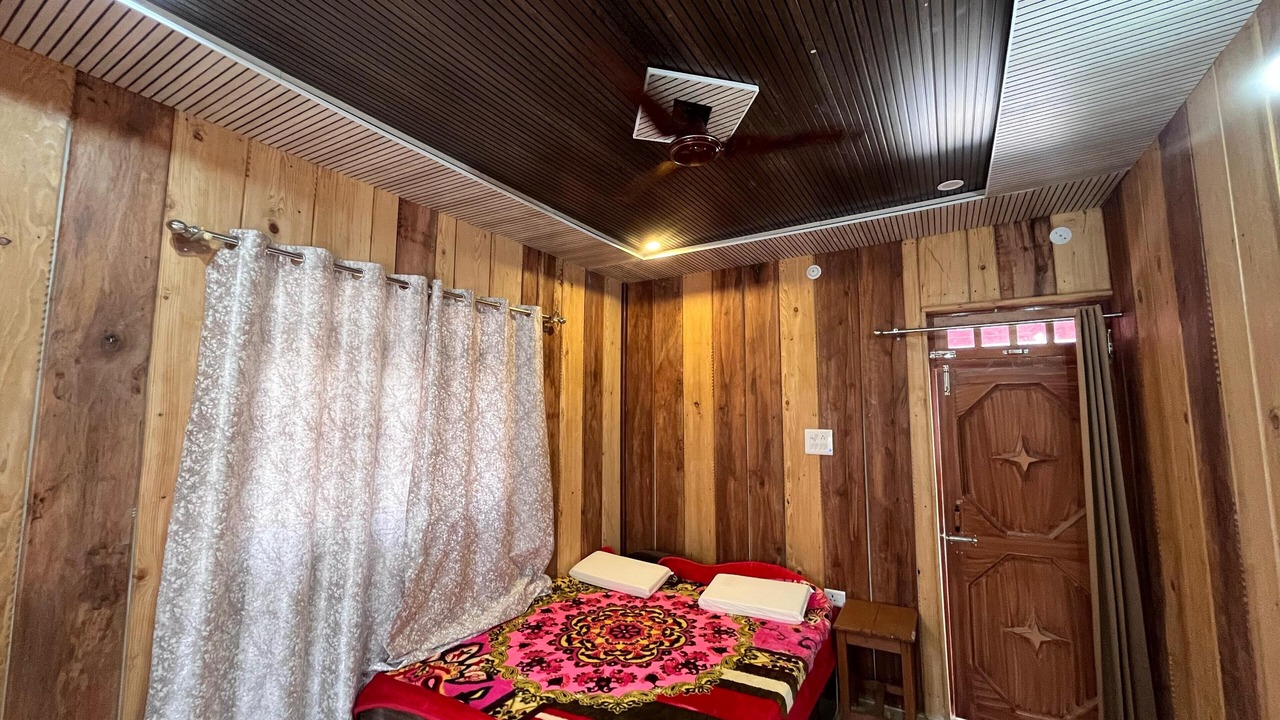 Photo of Bedroom in Dugalbitta