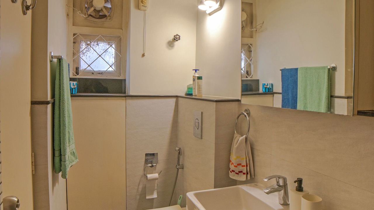 Photo of Bathroom in Bhowanipore