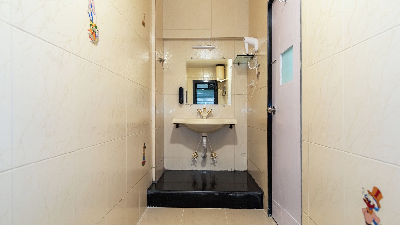 Photo of Bathroom in Kandivali East