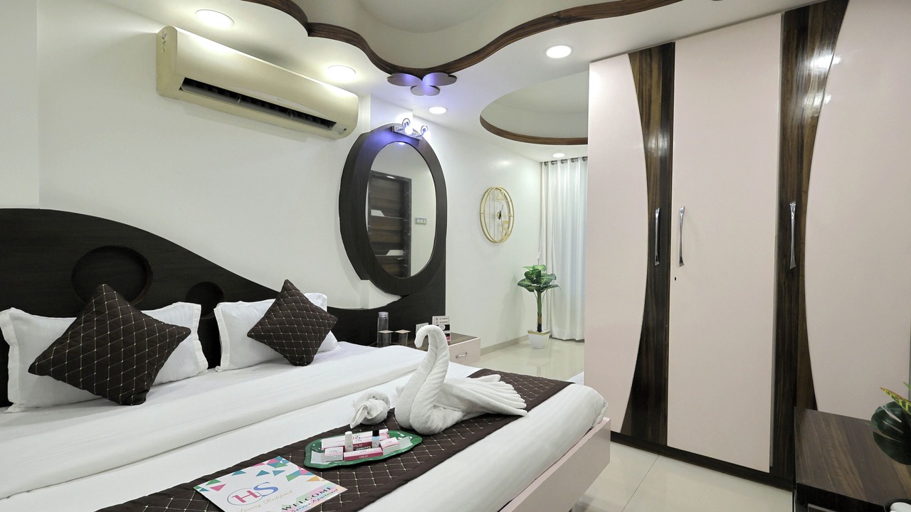 Photo of Bedroom in Borivali West