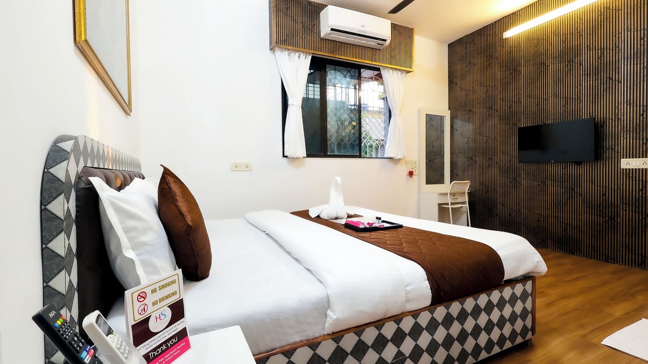 Photo of Bedroom in Kandiwali West