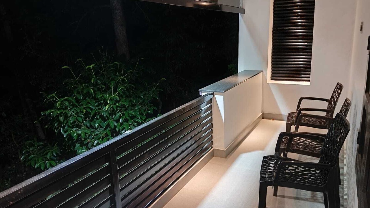Photo of Patio Balcony in Poovar