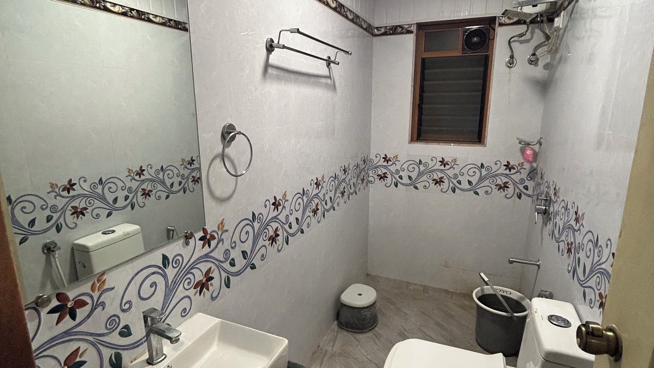 Photo of Bathroom in Chondhi