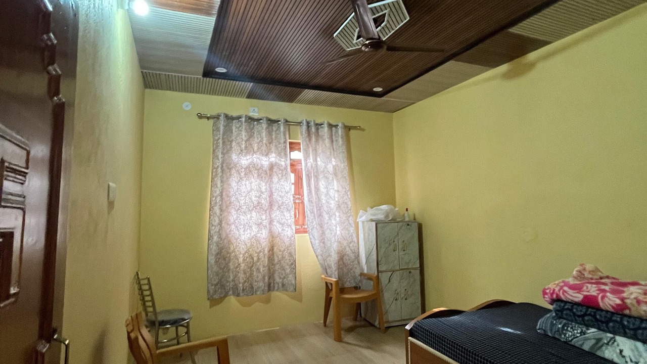 Photo of Bedroom in Chamoli