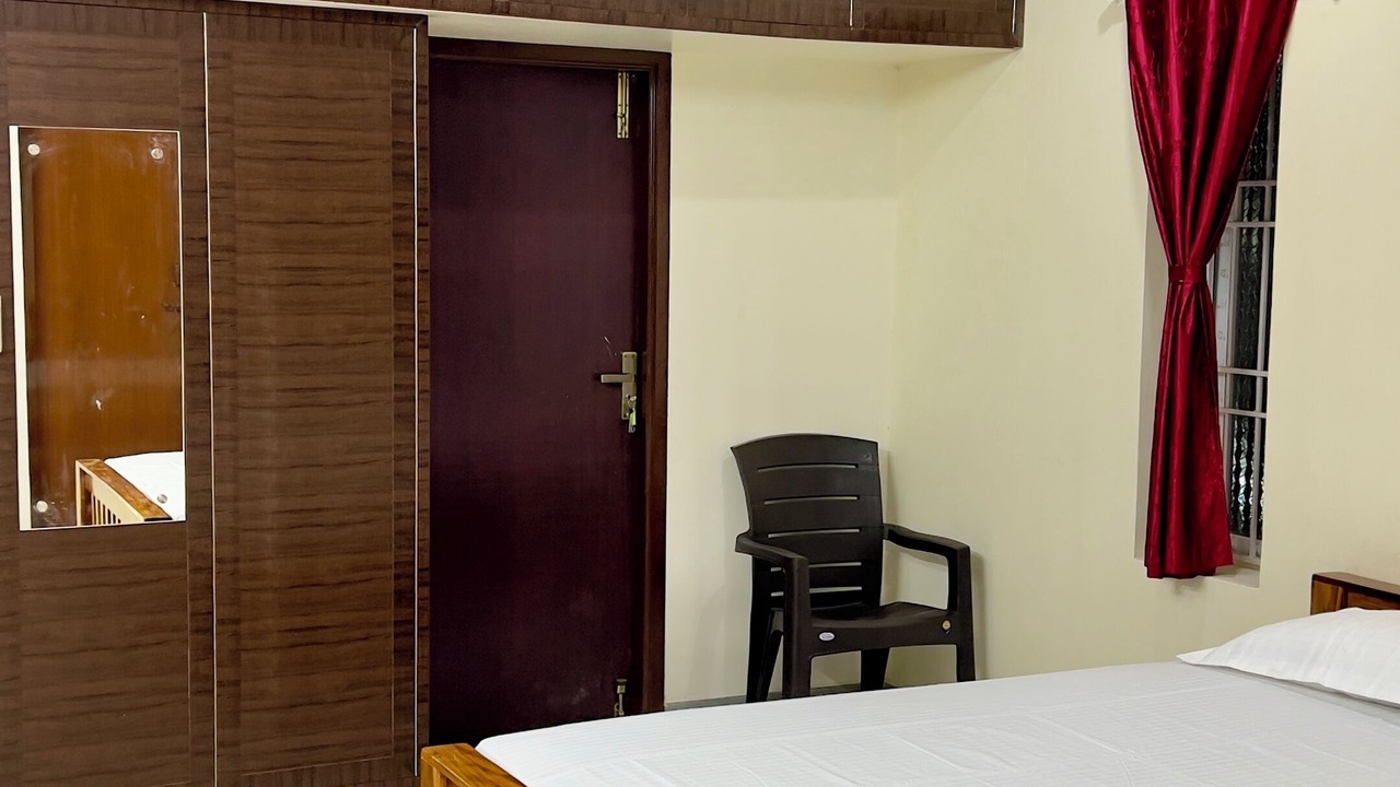 Photo of Bedroom in Tiruvannamalai